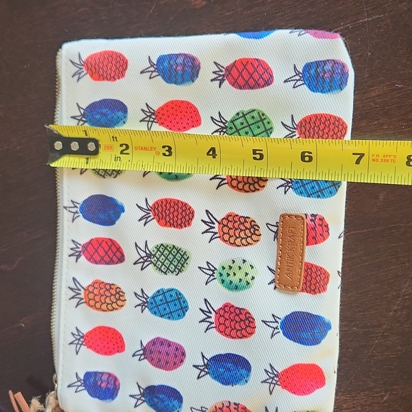 NWT ❗️ Antik Kraft pineapple travel cosmetic bag,  wallet, makeup bag - Picture 10 of 13